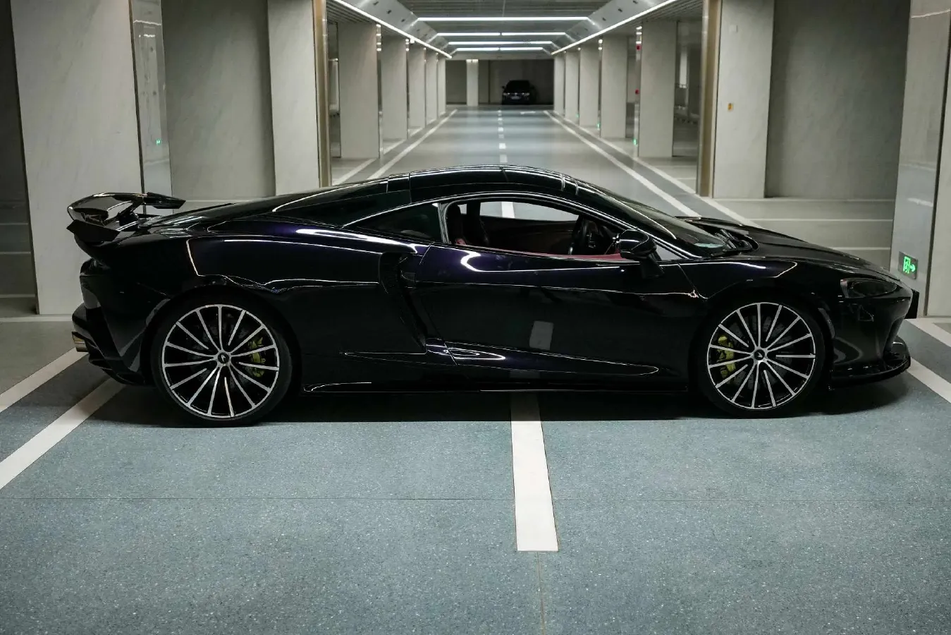 2022 McLaren GT 4.0T 620HP V8 7DCT,autocango,china used car exporter,china ev exporter,chinese used car exporter,chinese used ev exporter