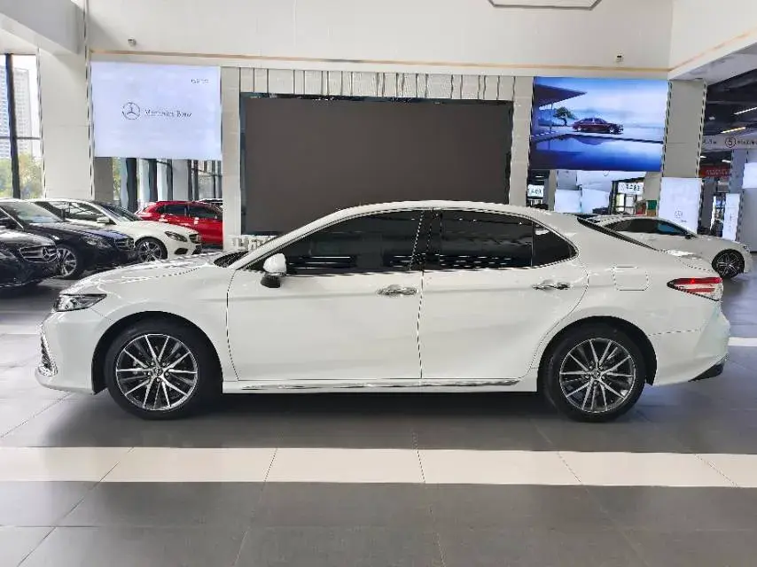 2023 TOYOTA CAMRY thumbnail 4