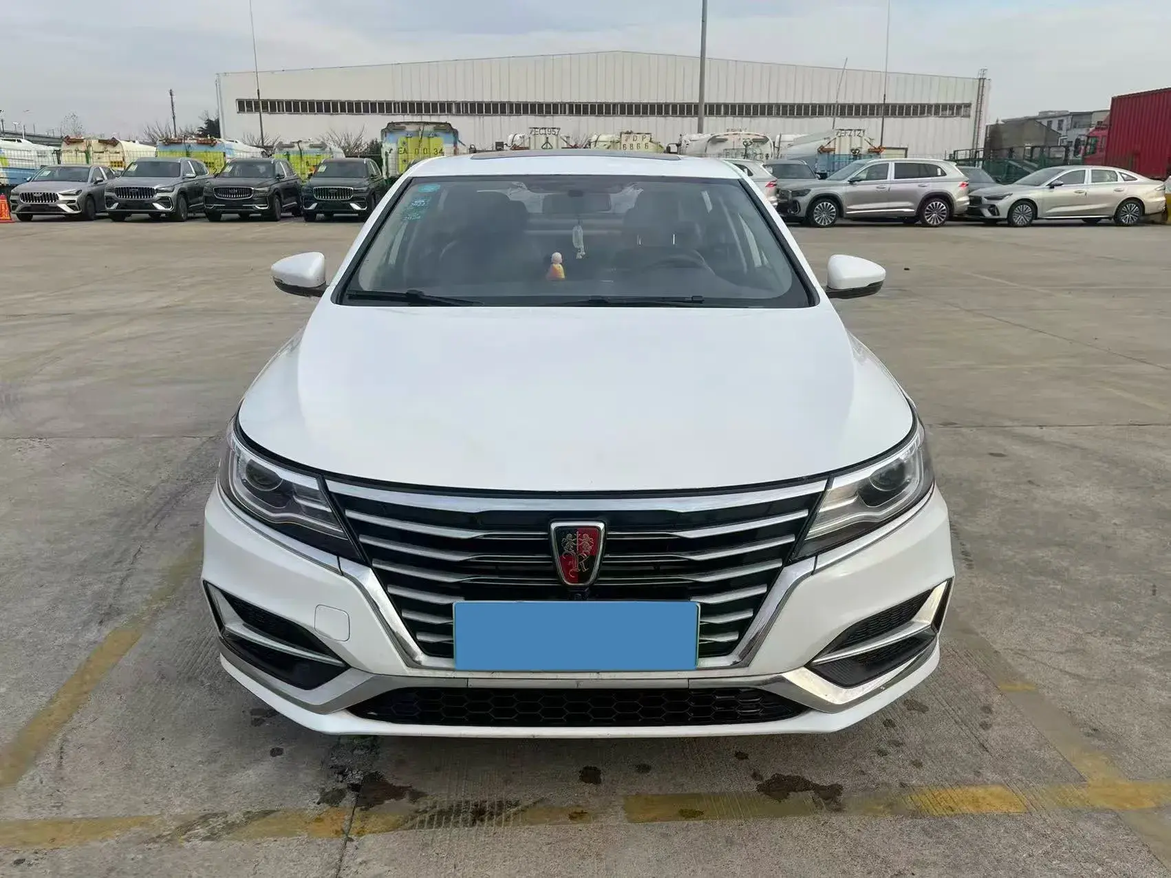 2019 ROEWE I6 thumbnail 3