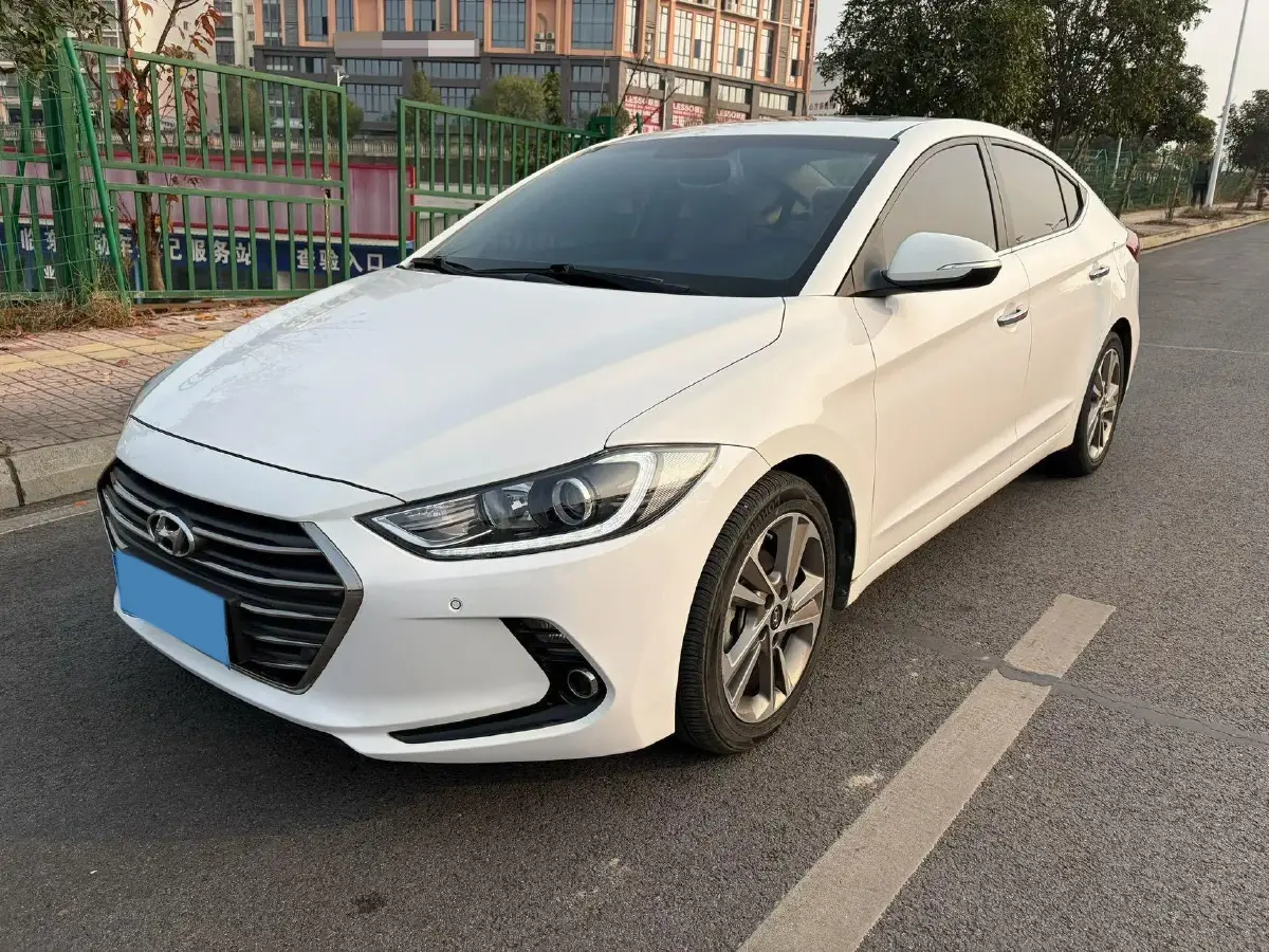 2016 Hyundai Elantra 1.6L 130HP L4 6AT