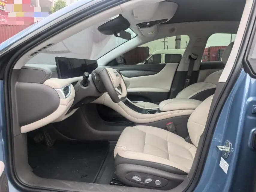 2024 IM L6 BEV 75KWH,autocango,china used car exporter,china ev exporter,chinese used car exporter,chinese used ev exporter