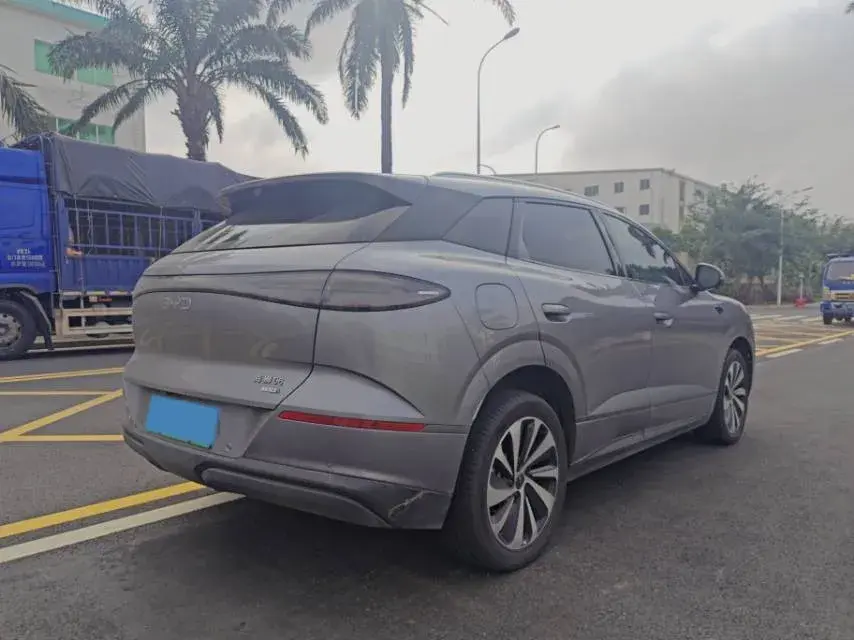 2025 BYD SEA thumbnail 3