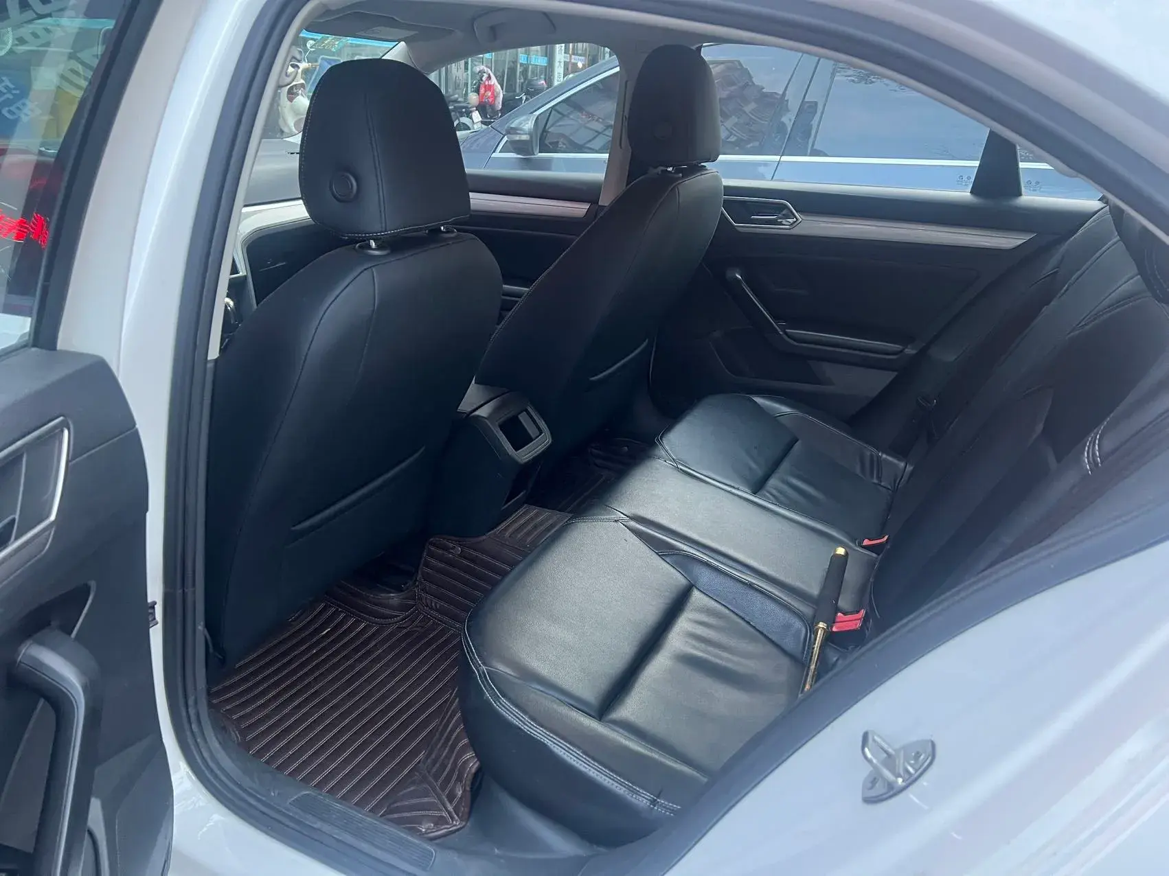 2017 VOLKSWAGEN LAMANDO thumbnail 4