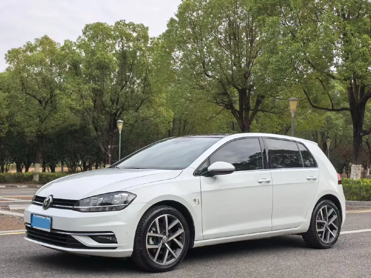 2020 Volkswagen Golf 1.4T 150HP L4 7DCT