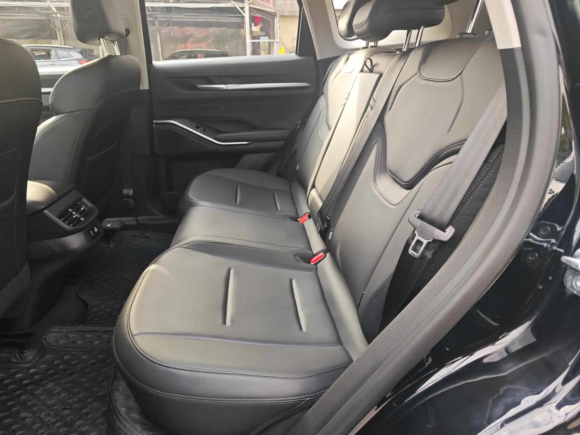 2024 HAVAL H6 thumbnail 4