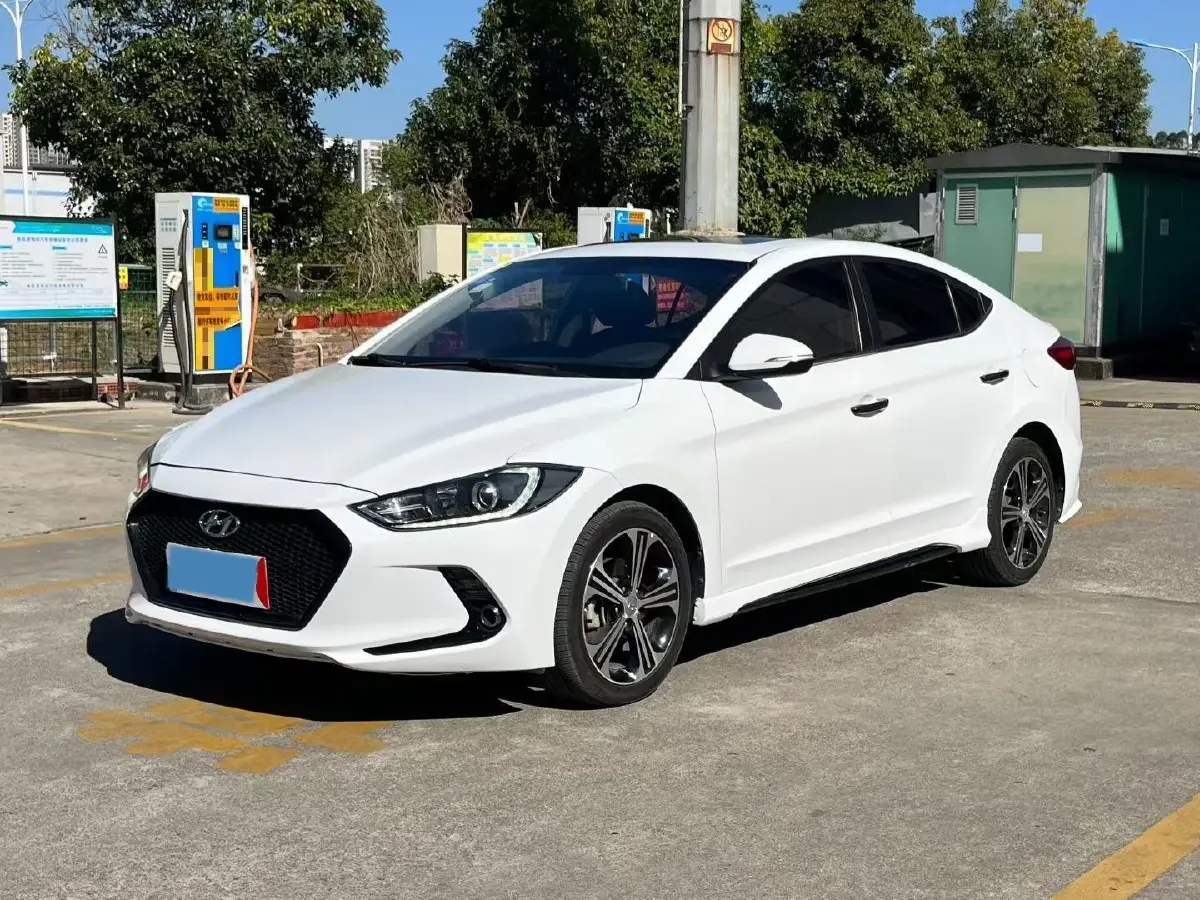 2018 Hyundai Elantra 1.4T 130HP L4 7DCT