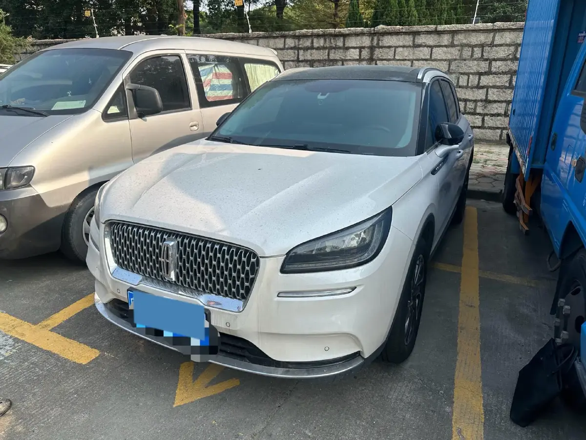 2022 Lincoln Corsair 2.0T 245HP L4 8AT