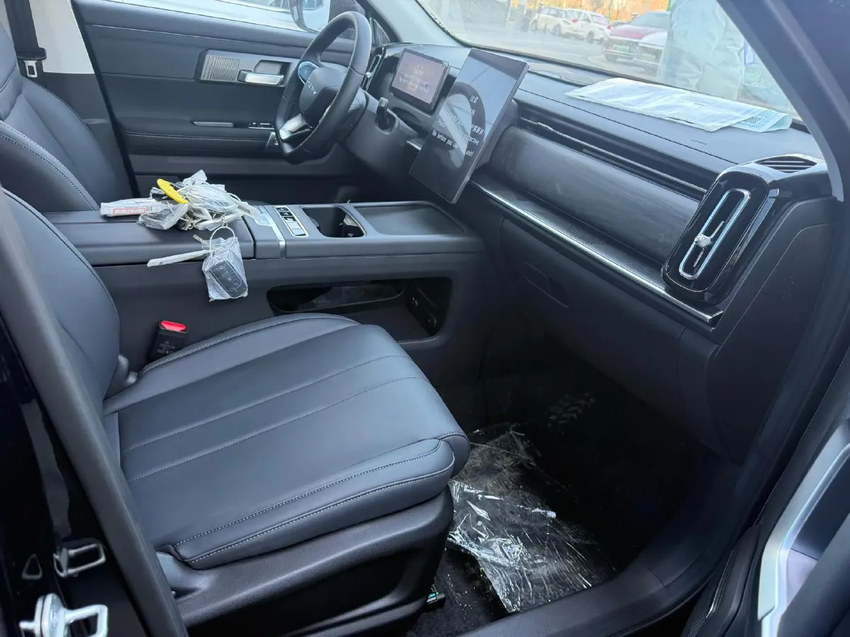 2025 Chery Tiggo7 C-DM 1.5T 156HP L4 DHT PHEV,autocango,china used car exporter,china ev exporter,chinese used car exporter,chinese used ev exporter