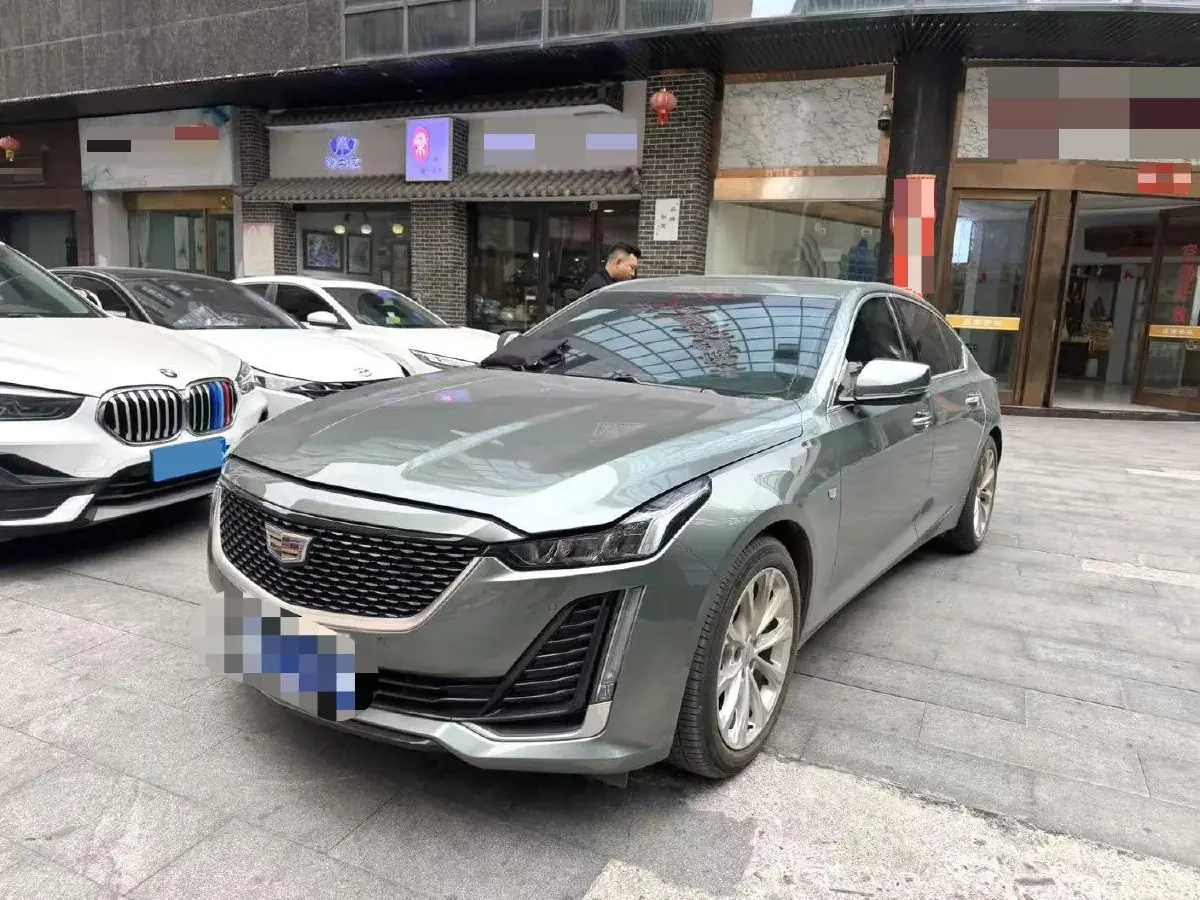 2023 Cadillac CT5 2.0T 237HP L4 10AT