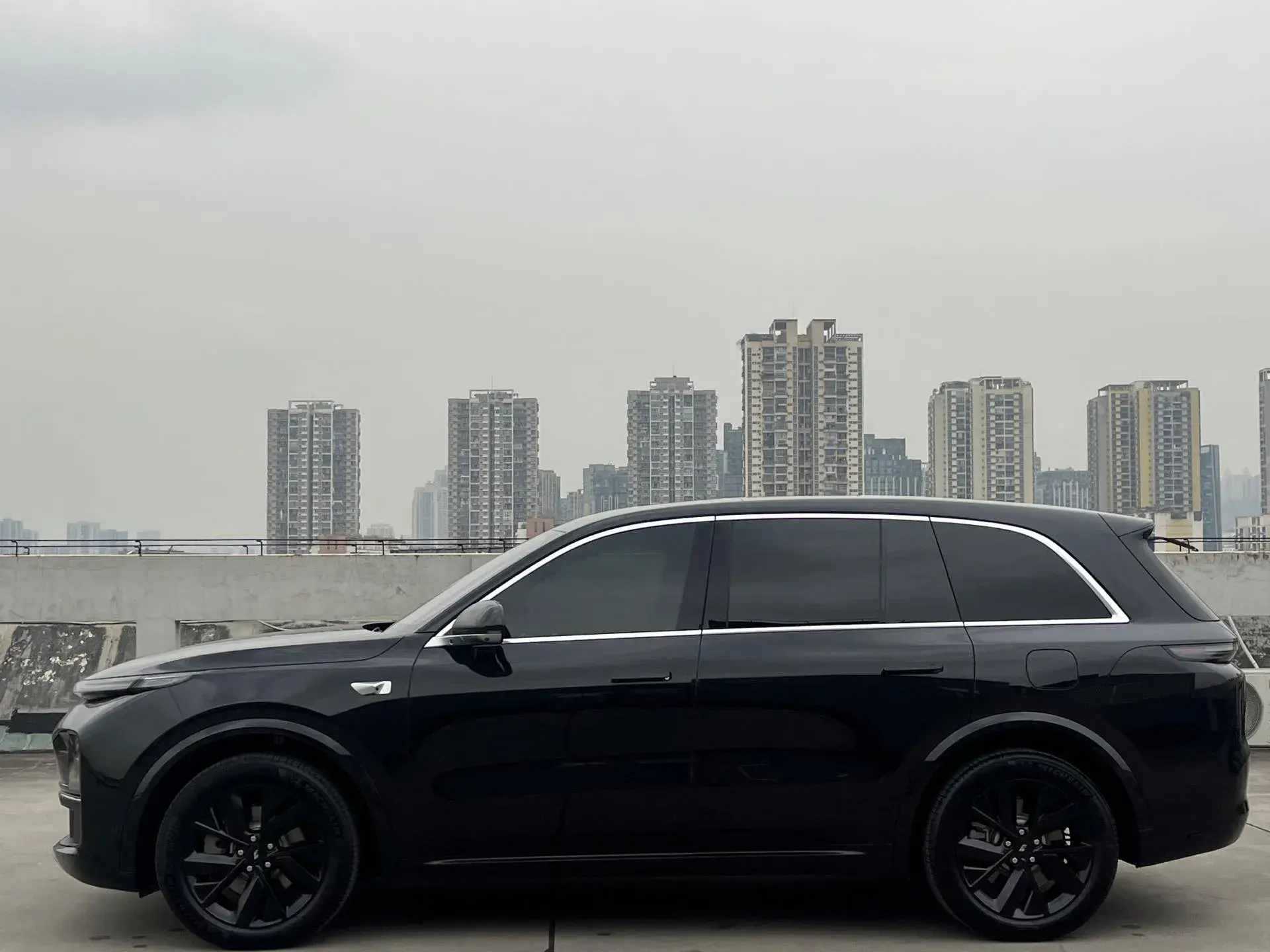 2023 LI L7 thumbnail 4