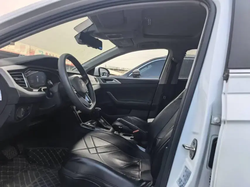 2023 VOLKSWAGEN LAVIDA thumbnail 3