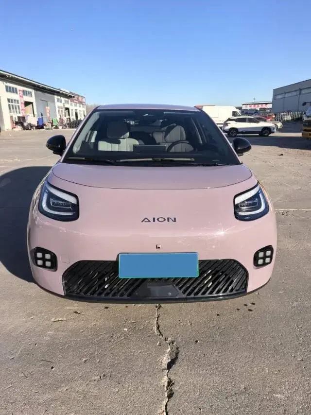 2025 AION Y thumbnail 2