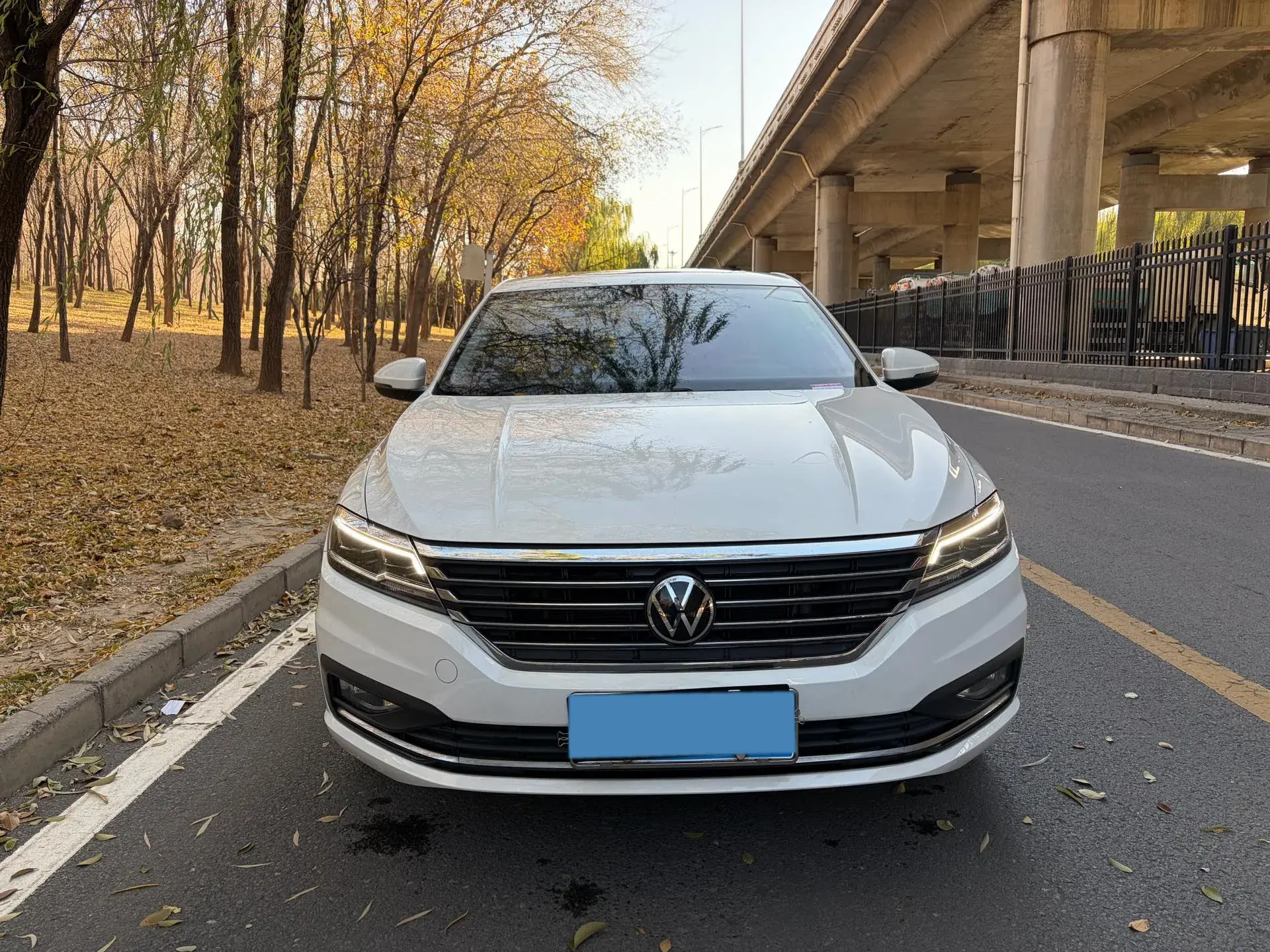 2021 VOLKSWAGEN LAVIDA thumbnail 2