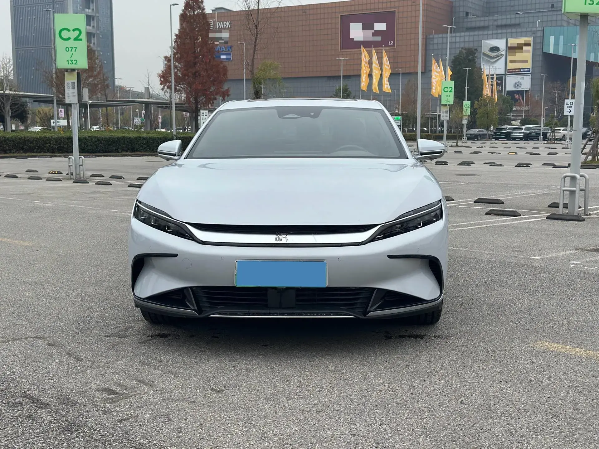 2024 BYD HAN thumbnail 2