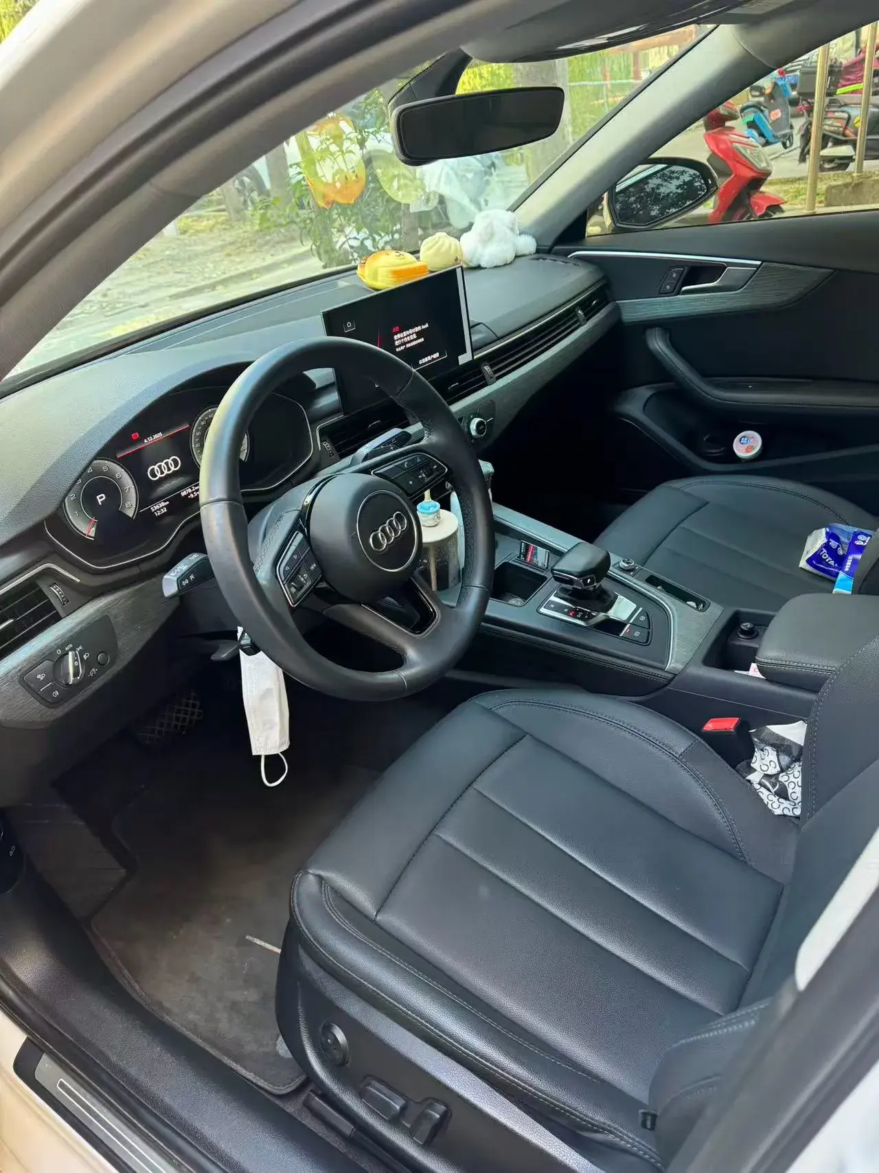 2022 AUDI A4L thumbnail 4