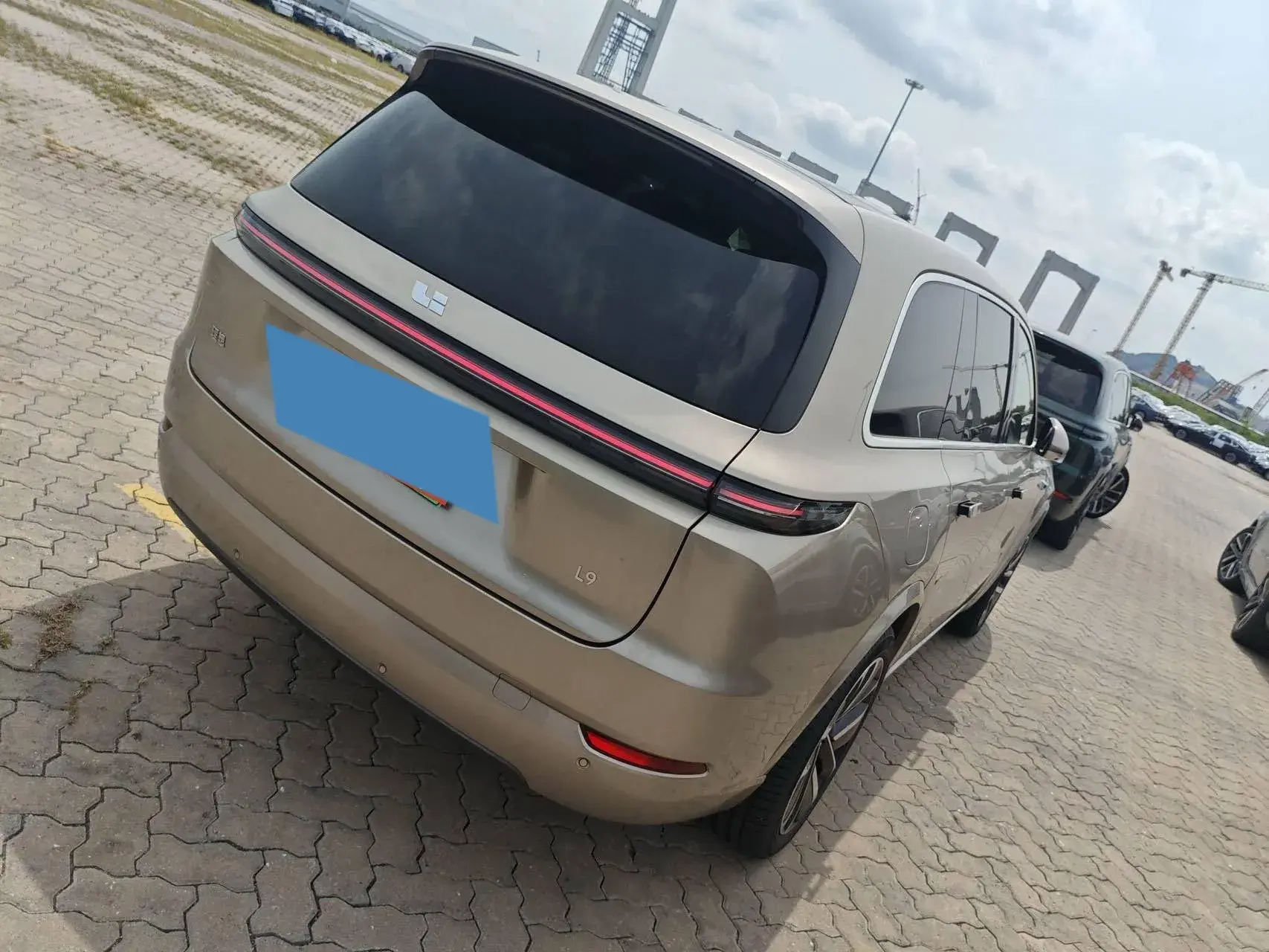 2024 TOYOTA LAND thumbnail 3