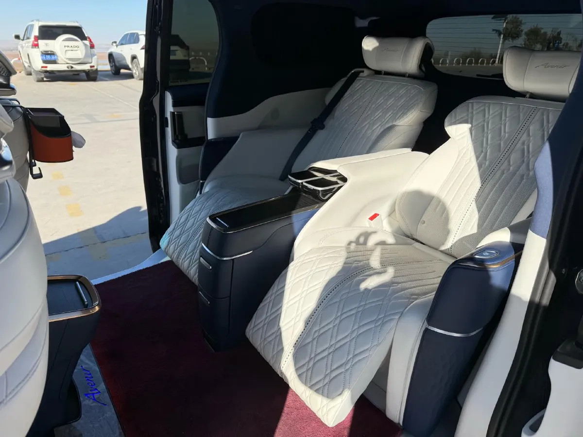 2020 Buick GL8 2.0T 237HP L4 9AT,autocango,china used car exporter,china ev exporter,chinese used car exporter,chinese used ev exporter