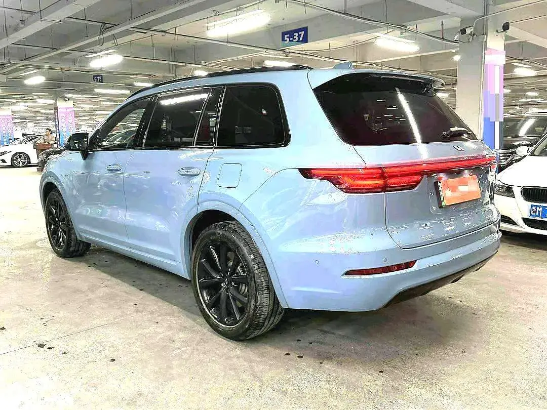 2021 LI ONE thumbnail 4