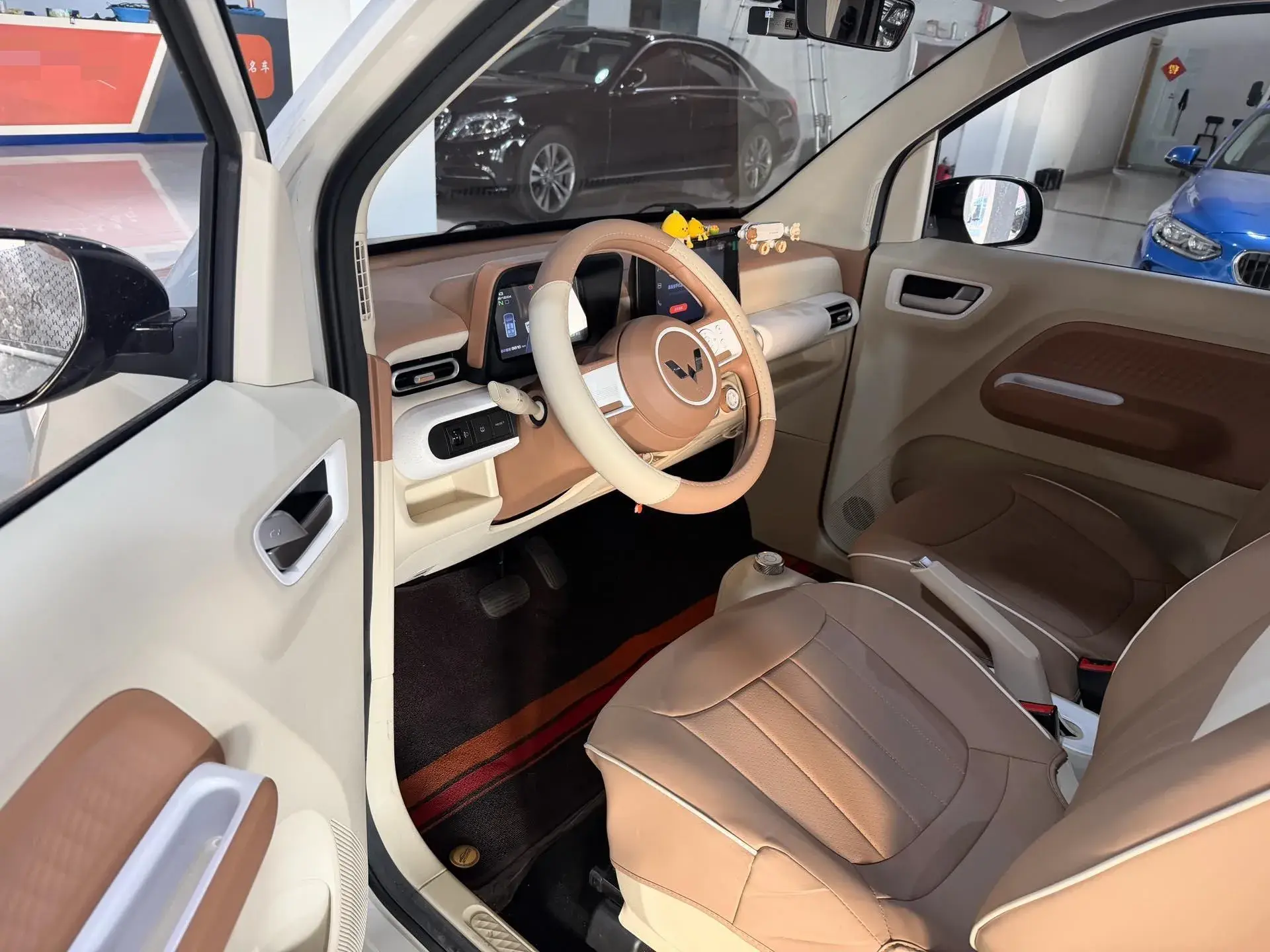 2024 WULING HONGGUANG thumbnail 2