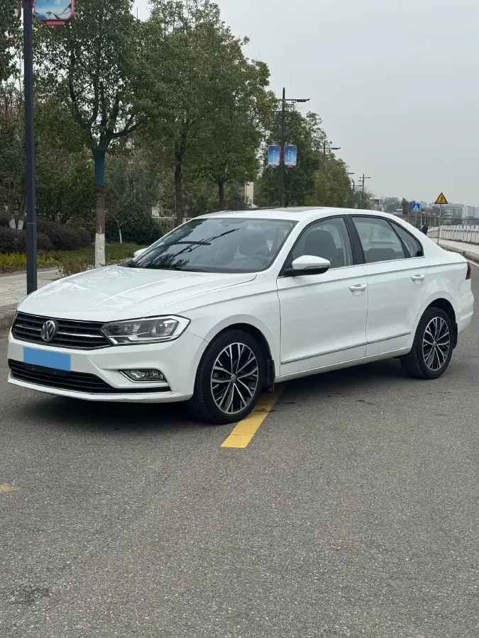 2018 Volkswagen Bora 1.5L 110HP L4 6AT