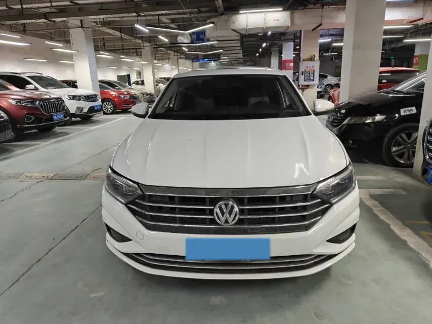 2020 VOLKSWAGEN SAGITAR view 1