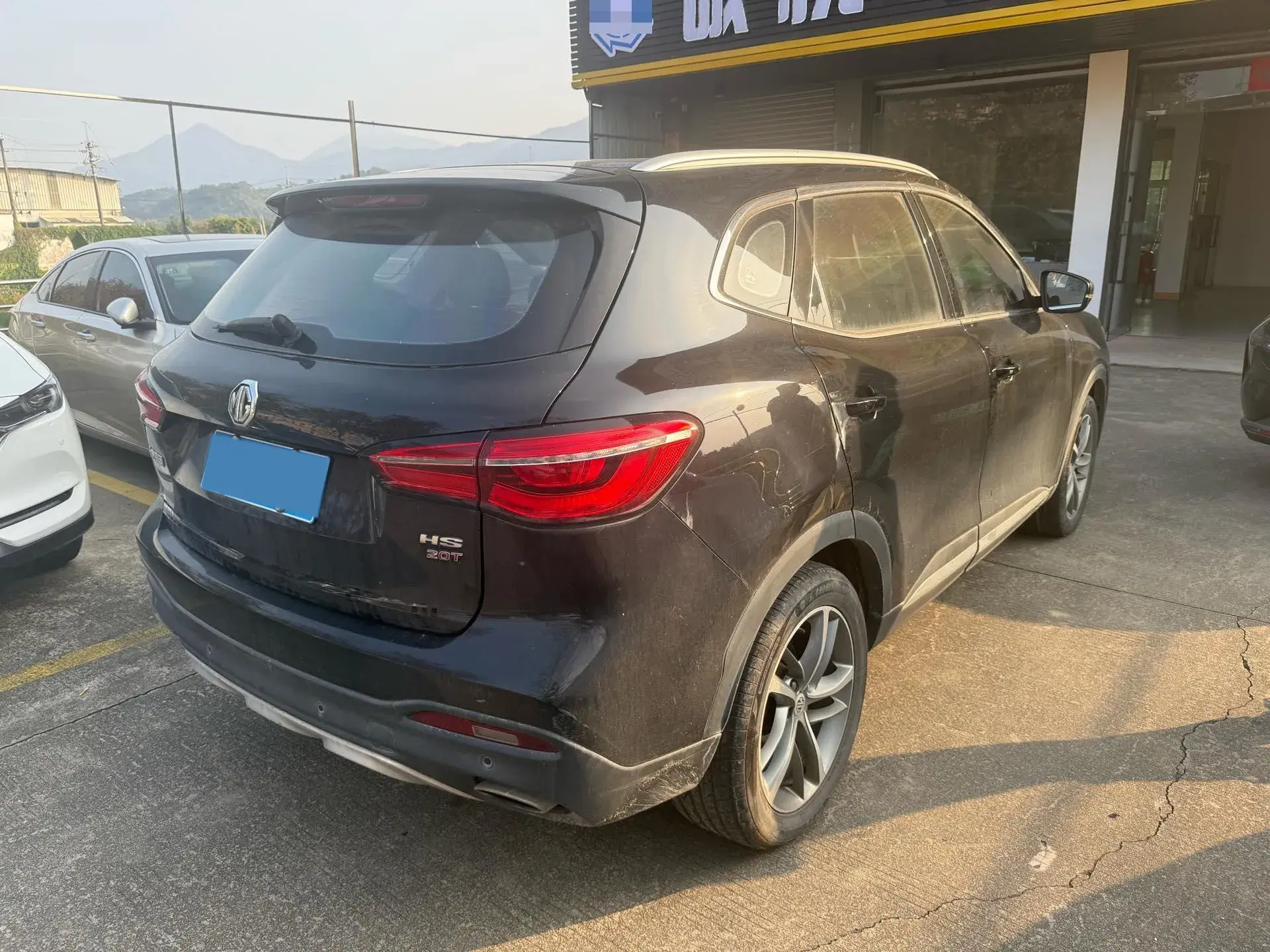 2019 MG HS thumbnail 3