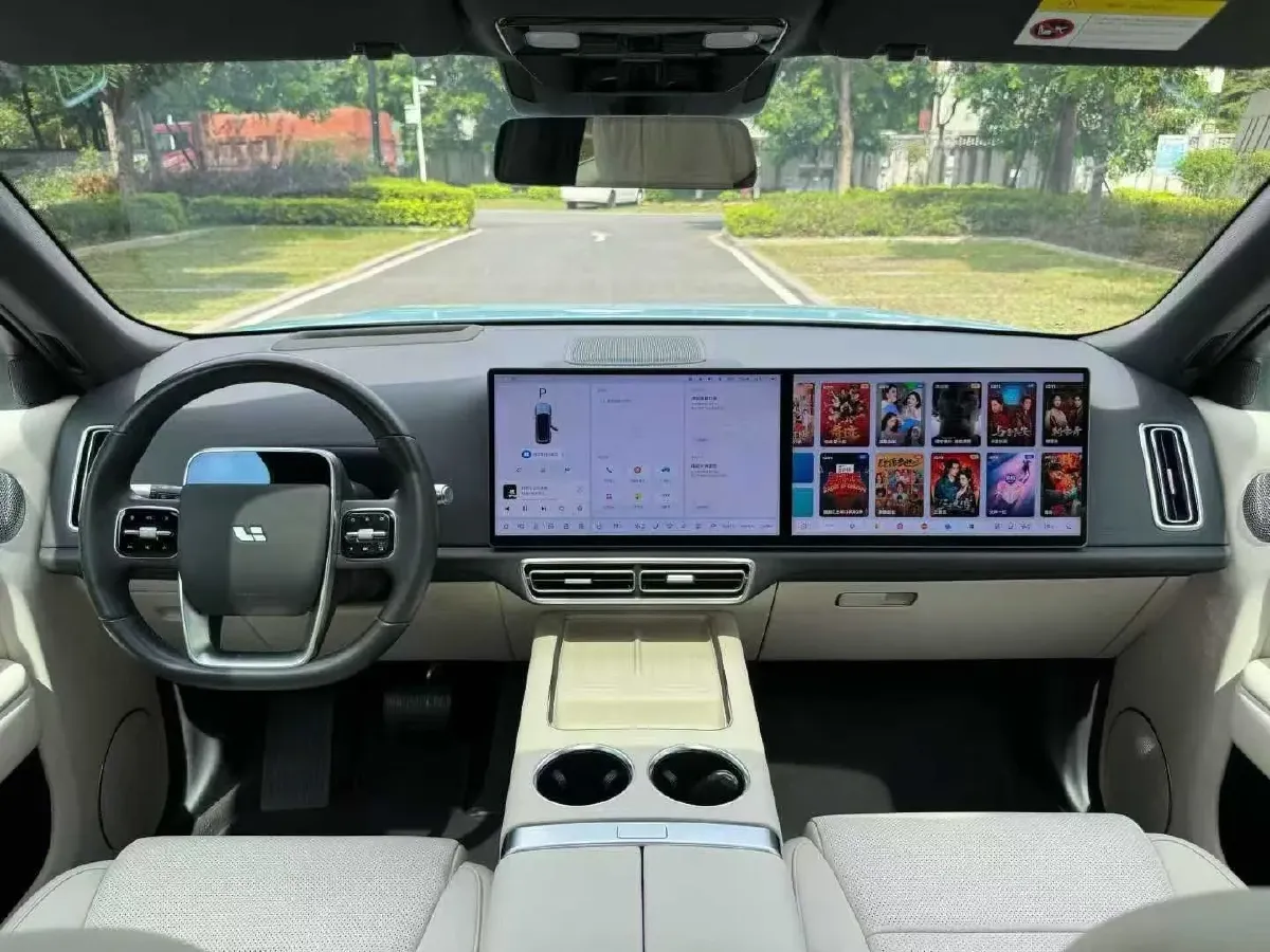 2024 Ford Bronco 2.3T 275HP L4 10AT,autocango,china used car exporter,china ev exporter,chinese used car exporter,chinese used ev exporter