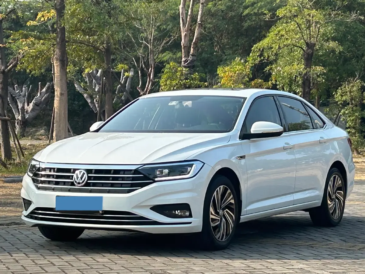 2022 Volkswagen Sagitar 1.4T 150HP L4 7DCT