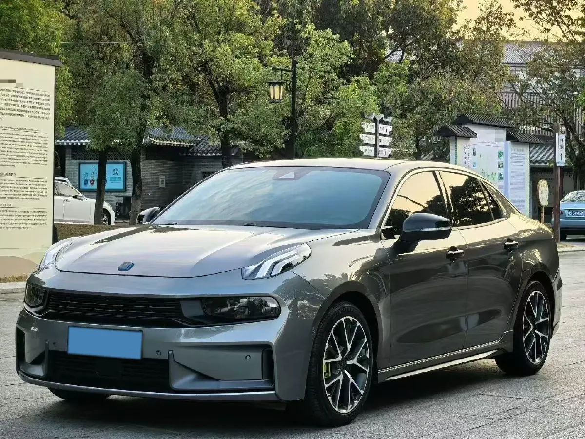 2021 LYNK&CO 03 2.0T 190HP L4 6AT