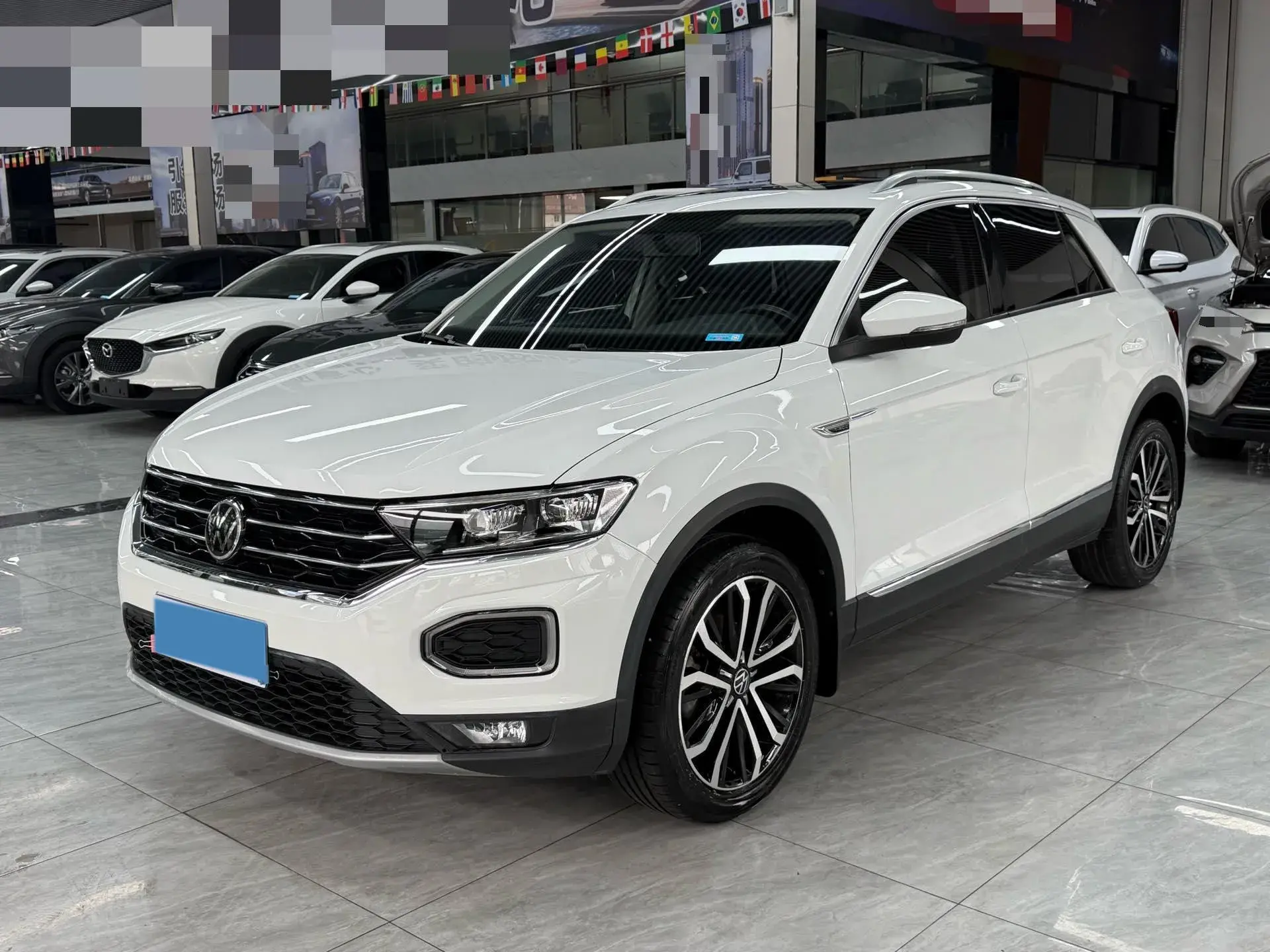 2021 VOLKSWAGEN T-ROC view 1