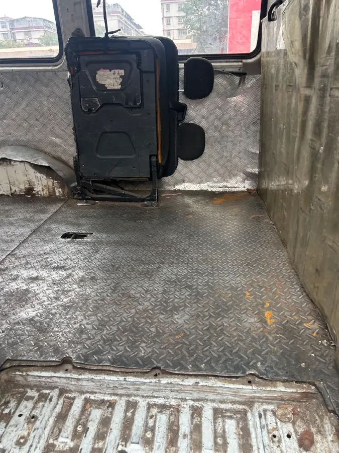 2013 Higer LongWei 2.4L 136HP L4 5MT,autocango,china used car exporter,china ev exporter,chinese used car exporter,chinese used ev exporter