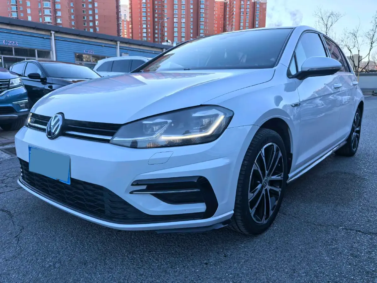 2018 Volkswagen Golf 1.4T 150HP L4 7DCT