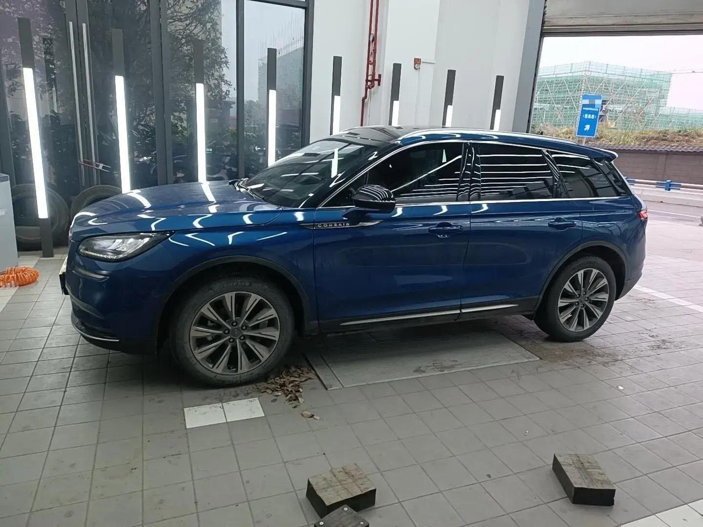 2022 LINCOLN CORSAIR thumbnail 2