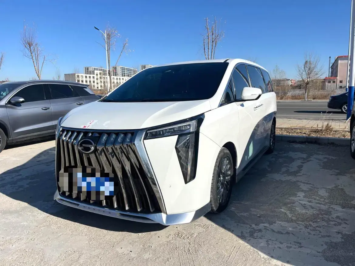 2023 GAC Trumpchi M8 2.0T 252HP L4 8AT