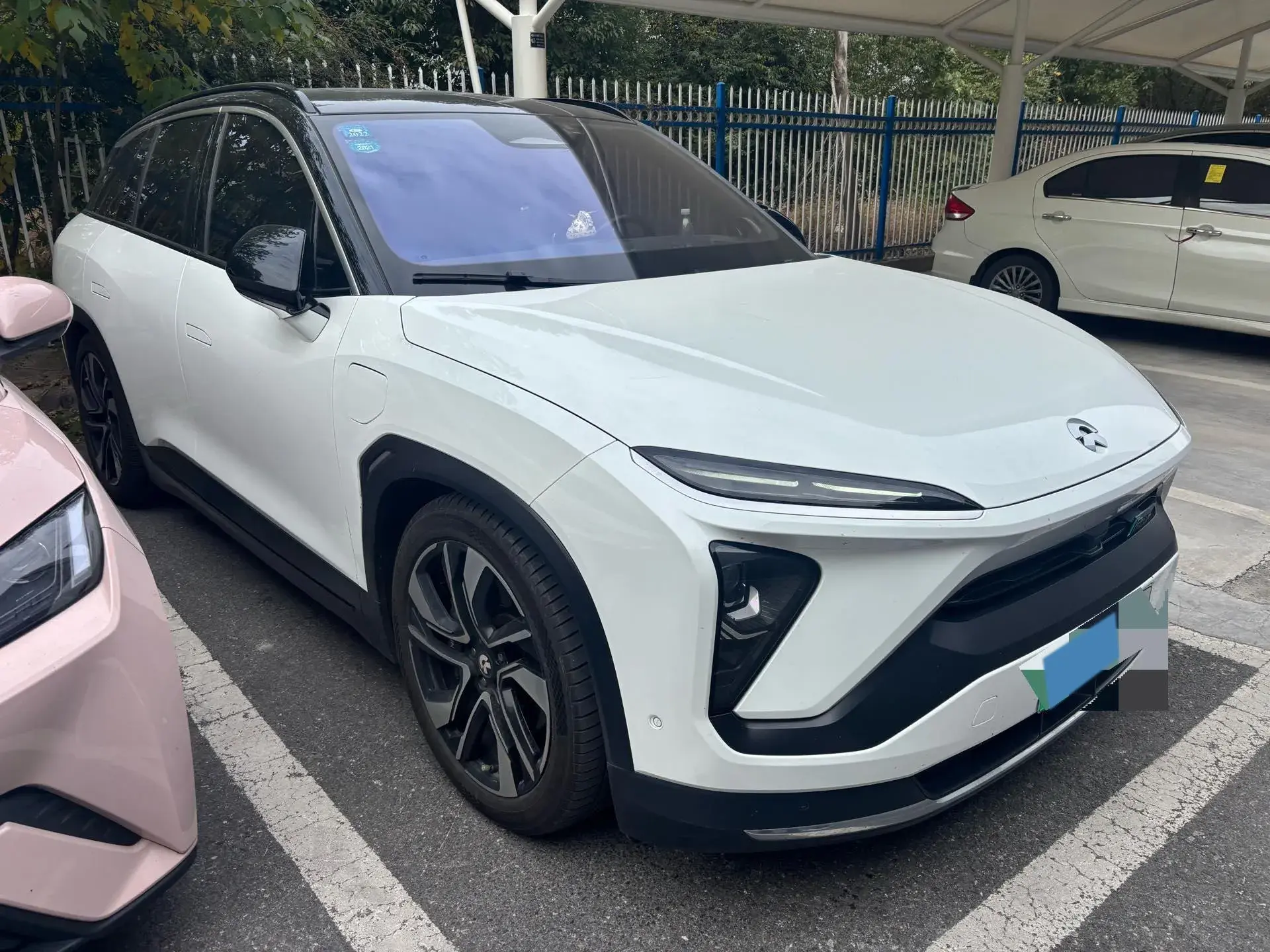 2020 NIO ES6 thumbnail 3