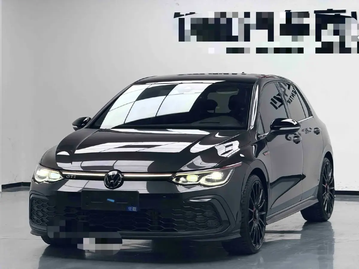 2023 Volkswagen GolfGTI 2.0T 220HP L4 7DCT