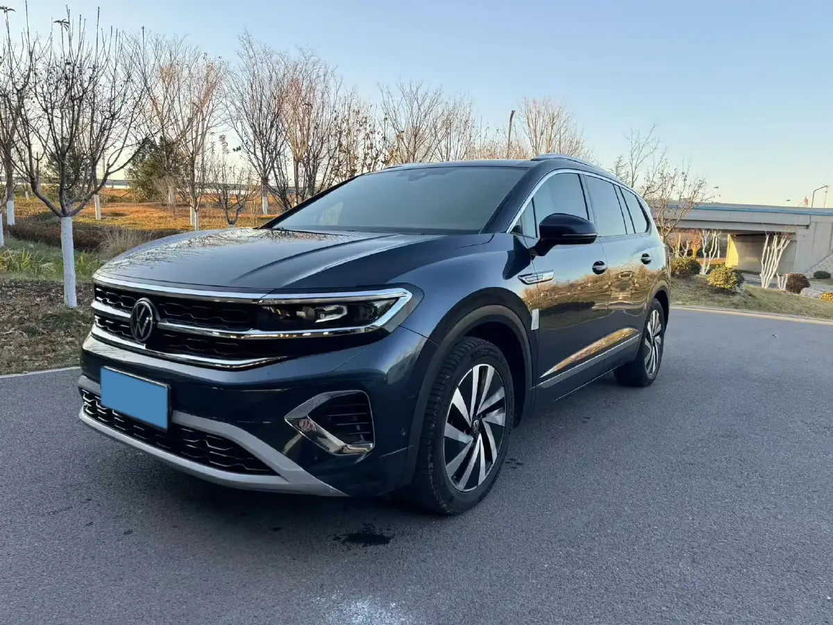 2021 Volkswagen Talagon 2.0T 220HP L4 7DCT