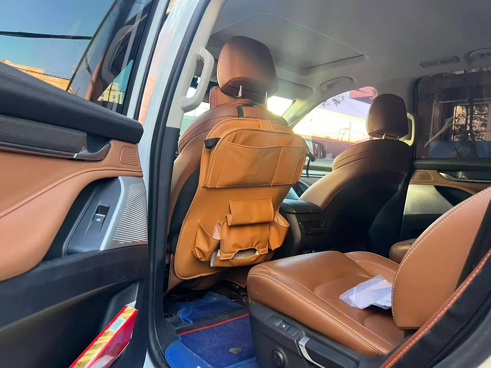 2017 MAXUS D90 thumbnail 3