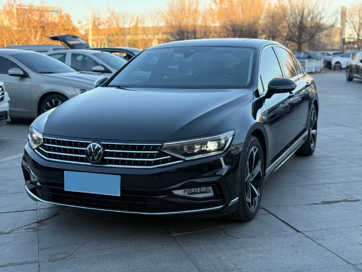 2023 Volkswagen Magotan 2.0T 186HP L4 7DCT