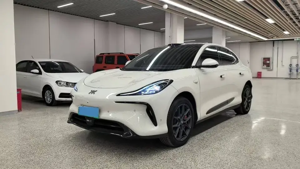 2023 IM LS6 BEV 71KWH