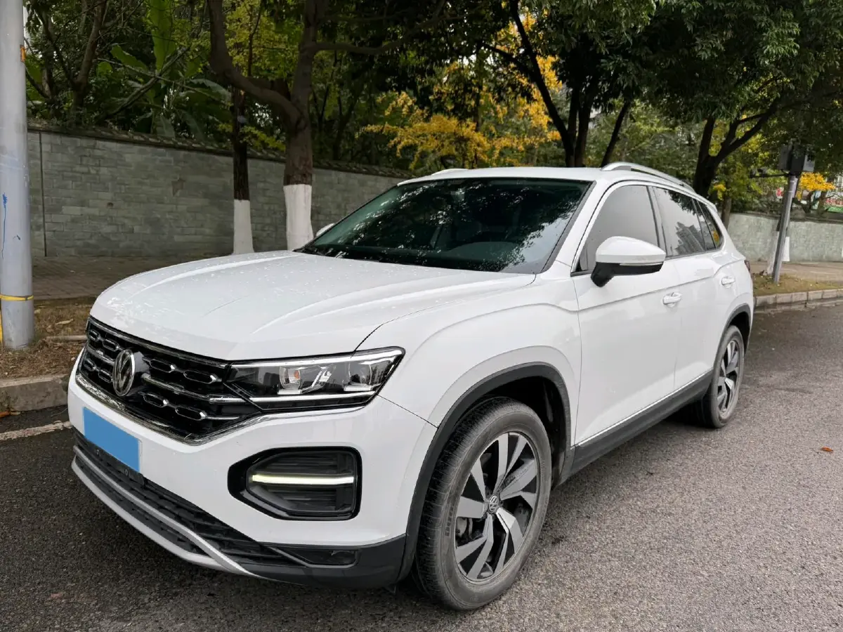 2019 Jeep Cherokee 2.0T 234HP L4 9AT