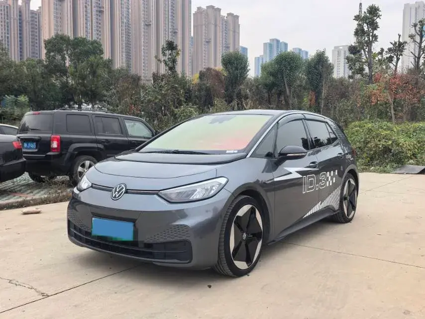2023 Volkswagen ID.3 BEV 52.8KWH