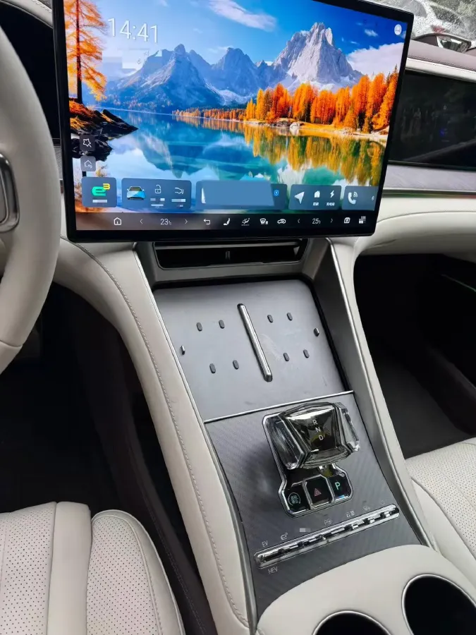 2024 Denza DenzaZ9 2.0T 207HP L4 E-CVT PHEV 38.5KWH,autocango,china used car exporter,china ev exporter,chinese used car exporter,chinese used ev exporter