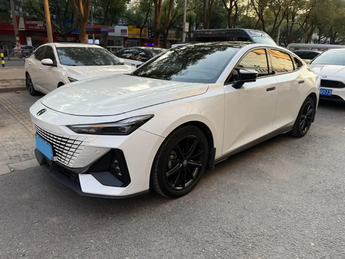 2022 ChangAn UNI-V 1.5T 188HP L4 7DCT