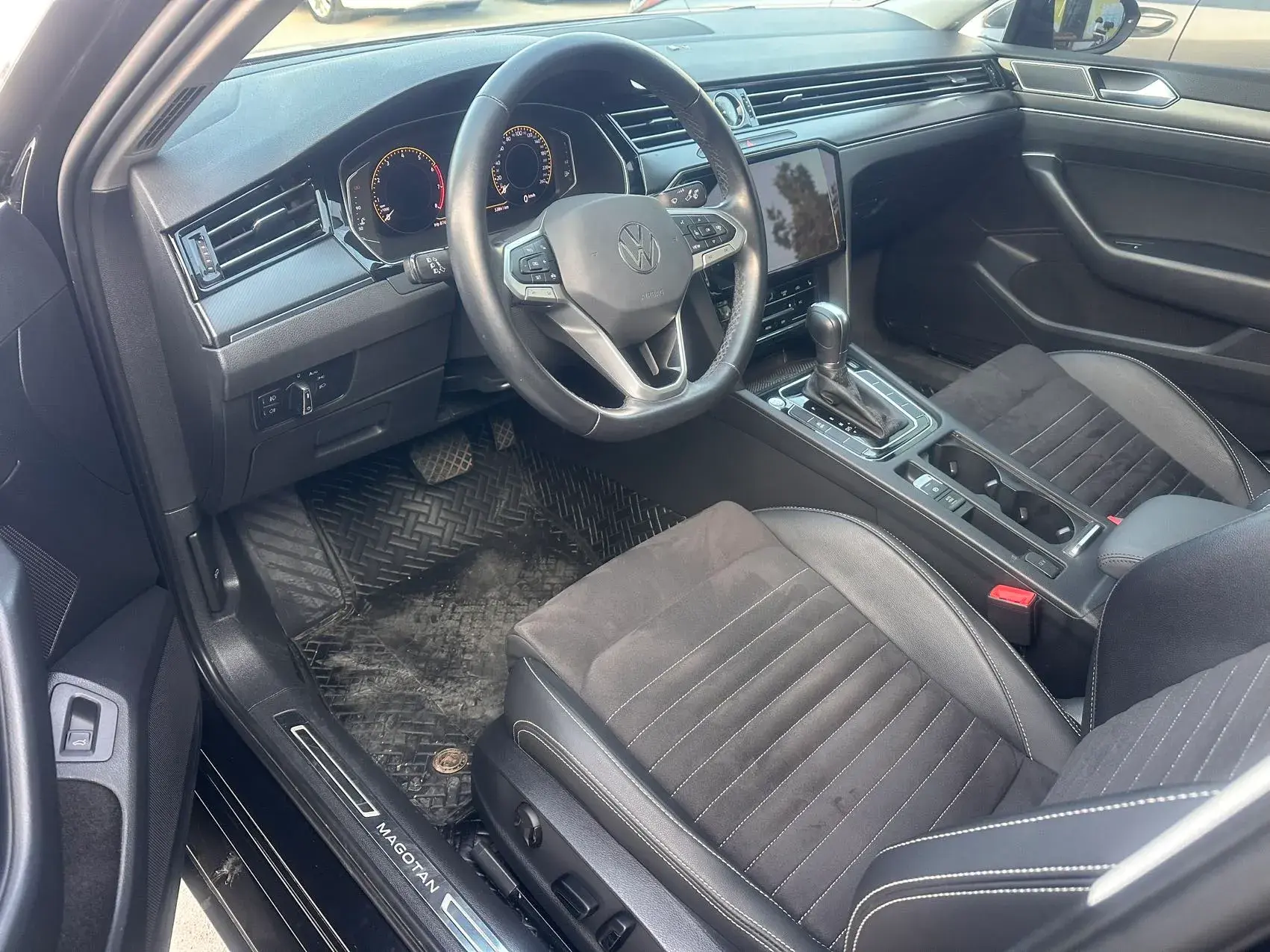 2020 VOLKSWAGEN MAGOTAN thumbnail 3
