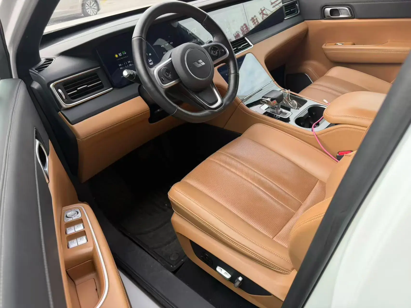 2020 LI ONE thumbnail 4