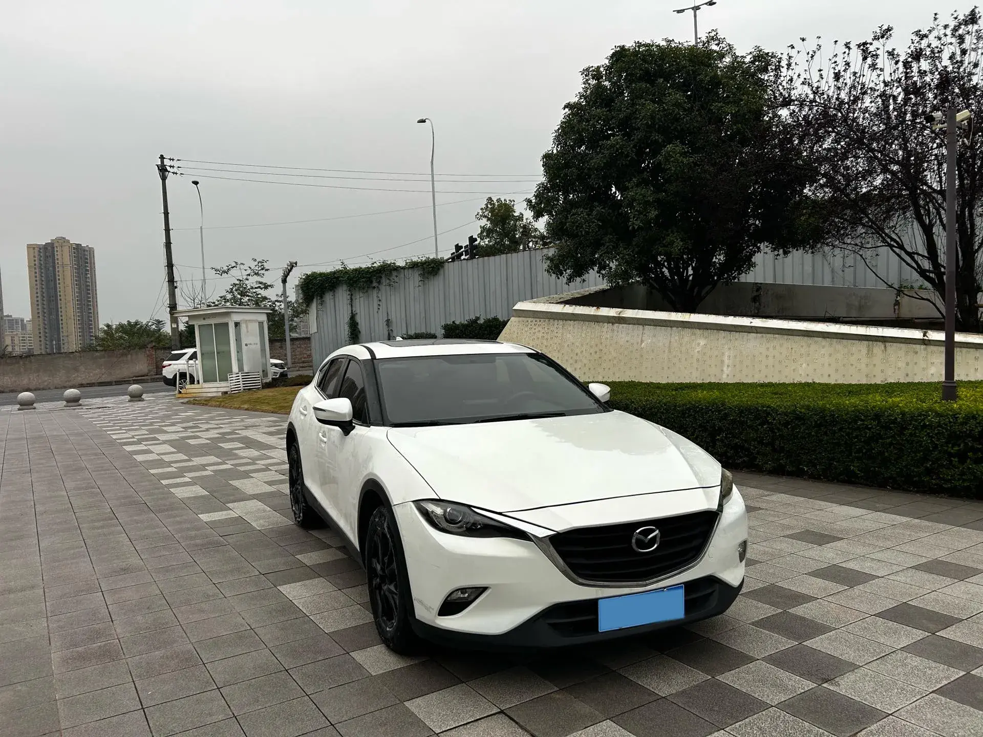 2018 MAZDA CX-4 thumbnail 3