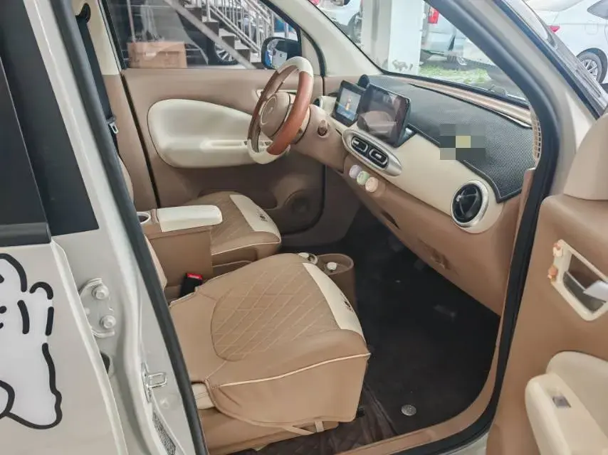 2025 WULING HONGGUANG thumbnail 4