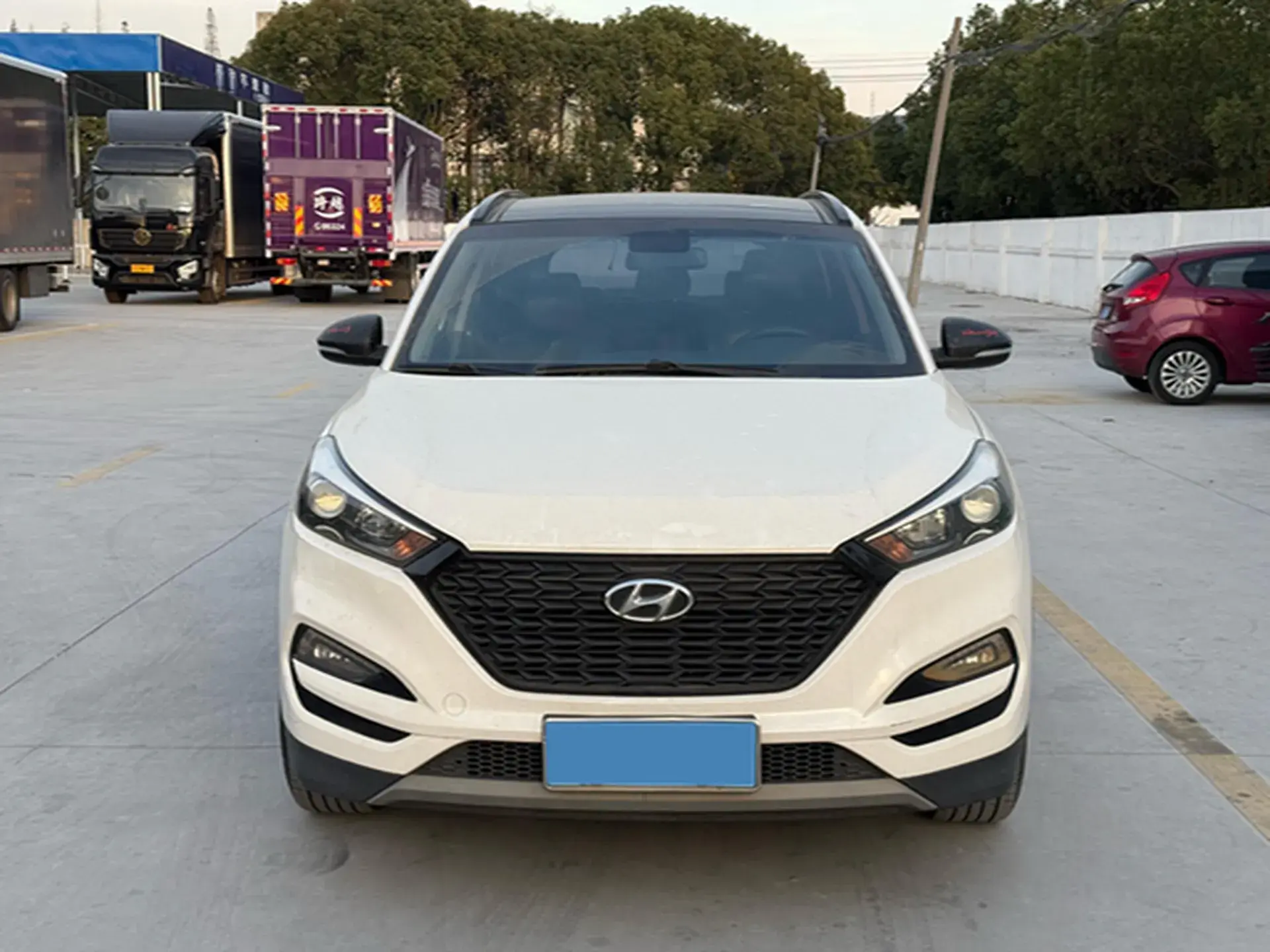 2018 HYUNDAI TUCSON thumbnail 2