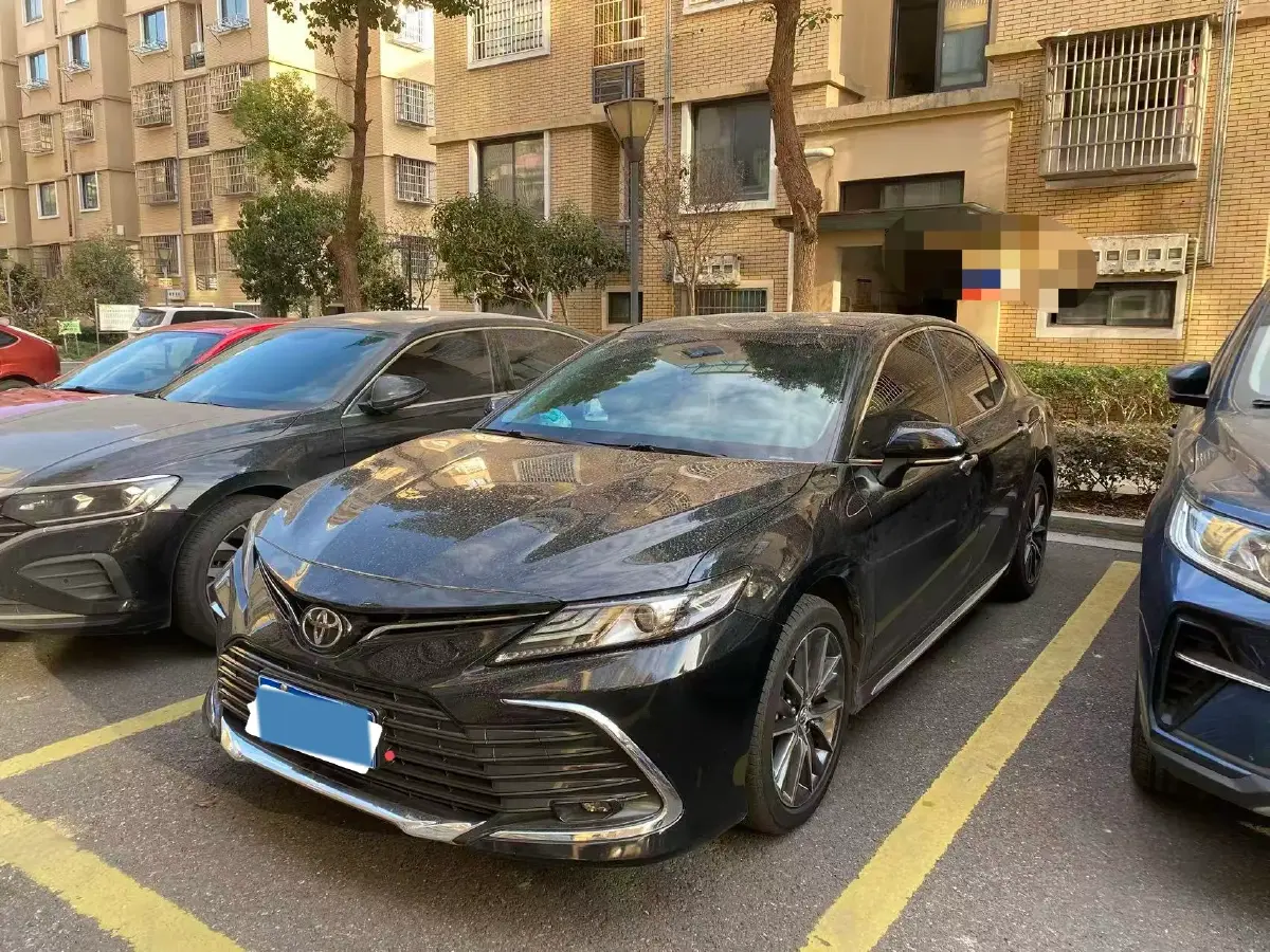 2021 Toyota Camry 2.5L 209HP L4 8AT